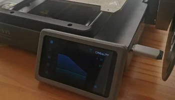 Ender -3 V3 Защитная пленка для экрана...... 1