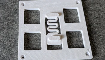 Монтажная пластина на DIN-рейку для корпуса ESP32 Relay X..