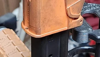 Полка для журналов Zuca (или S3 Range Cart)... 3