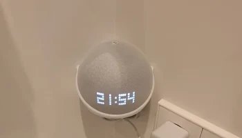 Крепление Echo Dot 4 и 5 для угла стены, без сверления