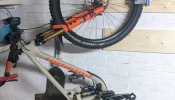 Настенное крепление MTB с шарниром... 3