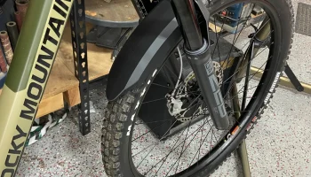 Переднее крыло Rockshox Zeb 6