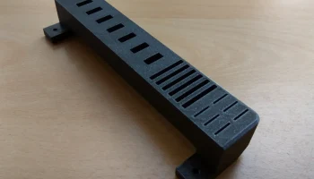 Держатель USB и SD-карты 1