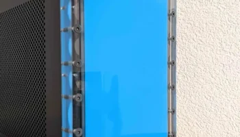 Резервуар на передней панели NCASE M1 V6.1...... 2