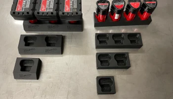 Держатель аккумулятора Milwaukee M12 3