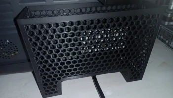 Желоб для фекалий Flashforge AD5X с сотовой конструкцией.... 1