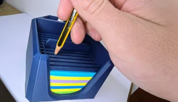 POST IT ЗАПИСКА И ДЕРЖАТЕЛЬ РУЧКИ 2