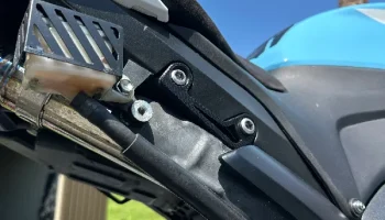 Удаление задней подножки Honda CBR600RR............ 1