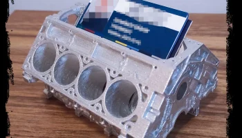 Карточка с именем блока двигателя V8 и держатель ручки...... Карточка с именем блока двигателя V8 и держатель ручки......