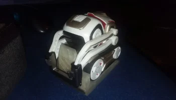 Вот новый дизайн зарядной базы Cozmo... 2
