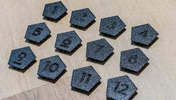 12-гранная игральная кость/кубики (соединяющиеся вместе)... 1