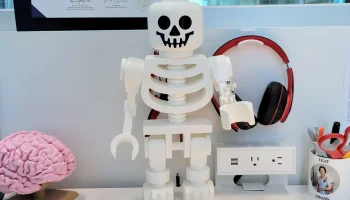 Lego скелет (масштаб 10:1)