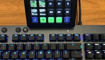 Угловая стойка/подставка Stream Deck Mk.2 2