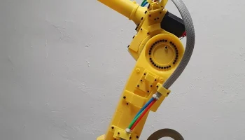 Робот Fanuc r-2000ib/210f (масштаб 1:5)