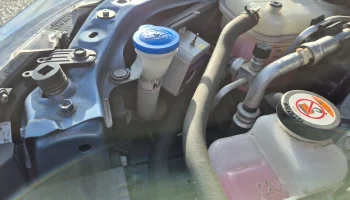 Drž&aacute;k na pla&scaron;ičku kun Deramax Auto pro Corolla 12-го поко...