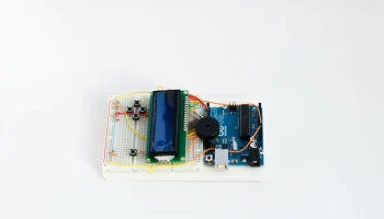 Макетная плата Arduino 2