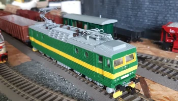 Локомотив 162/3 першинговый замок 1/87 H0