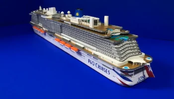 Круизный лайнер P&O Иона 6