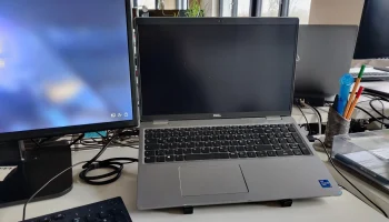 Компьютерная подставка для док-станции Dell...... 1