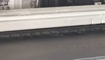 Шарнир перчаточного ящика Митсубиси Галант...... 1