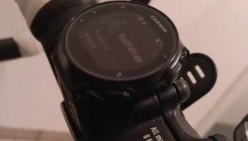 комплект крепления на велосипед для Garmin 735XT...
