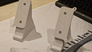 Подставка для клавиатуры Xeneon Edge 2