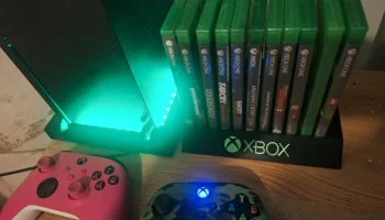 ДЕРЖАТЕЛЬ ДЛЯ ИГРЫ XBOX БЕЗ AMS