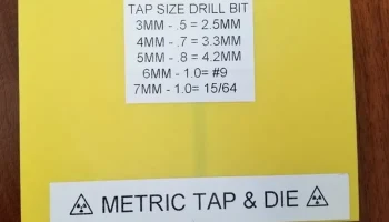 DeWalt DWA1450 Чемодан для комплекта метчиков и матриц..... 4