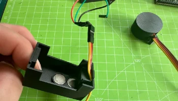 Просторный корпус ESP32, магниты снизу, DHT11, 4 вывода D.. 3