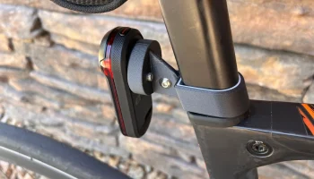 Varia RTL515 D Крепление на подседельный штырь...... 4