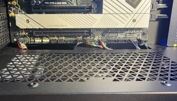 Нижний кожух материнской платы Corsair 4000D AirFlow...... 4