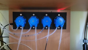 Коробка для аквариумных дозирующих насосов........