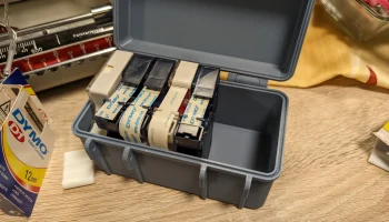 Прочная коробка Dymo Edition 1