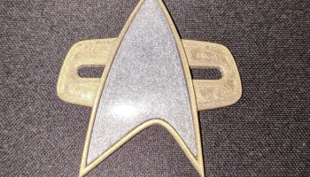 Значок Star Trek VOY / DS9 (дизайн из 2 частей)...... 3