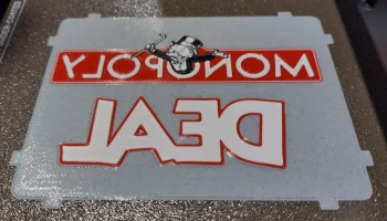 Разноцветная прочная коробка для сделки "Монополия"........ 1