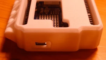 Корпус Arduino R4 Wifi с петлями 2