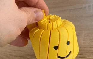 Извилистая голова-непоседа из LEGO 1