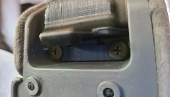 Защелка центральной консоли - Honda Civic/Accord 2004/200... 2