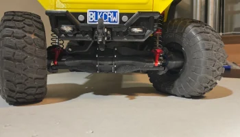 Модель Thumper 4WS с задним рулевым управлением в масштабе 1:8 Rock Crawler от Black Crow