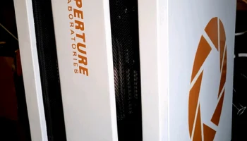 Мод корпуса для ПК mATX Aperture Science от Portal.........