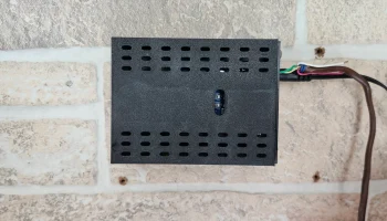 Чехол Arduino UNO R4 WiFi с экраном 2