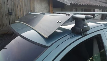Ветровой обтекатель (AirScreen) для багажника на крыше ав..