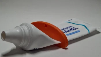 Простая соковыжималка для зубной пасты......