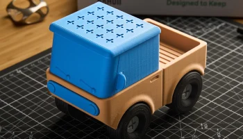 Симпатичная игрушечная машинка с надстройкой-копилкой - с...