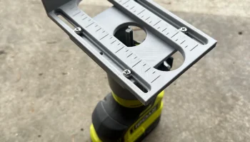 Компактный фрезер Ryobi - направляющая со скользящей кромкой 2