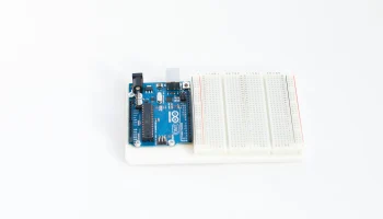 Макетная плата Arduino 5