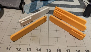 Зажим Slickstick для крепления молле.