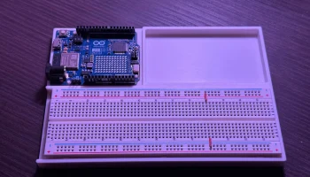 Плата Arduino R4-UNO