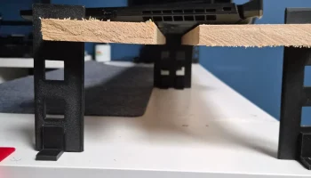 Desk stand 1
