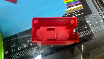 Коробка ESP32 с крышкой и вырезом для заглушки ствола...... 3